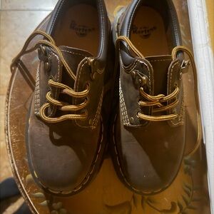 Dr. Martens 8053 casual shoe